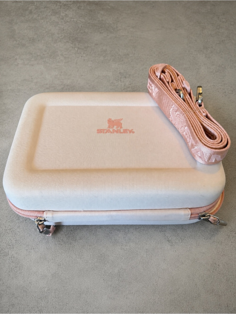 Stanley All Day Mini Lunch Box Bag in the Rose Quartz colorway